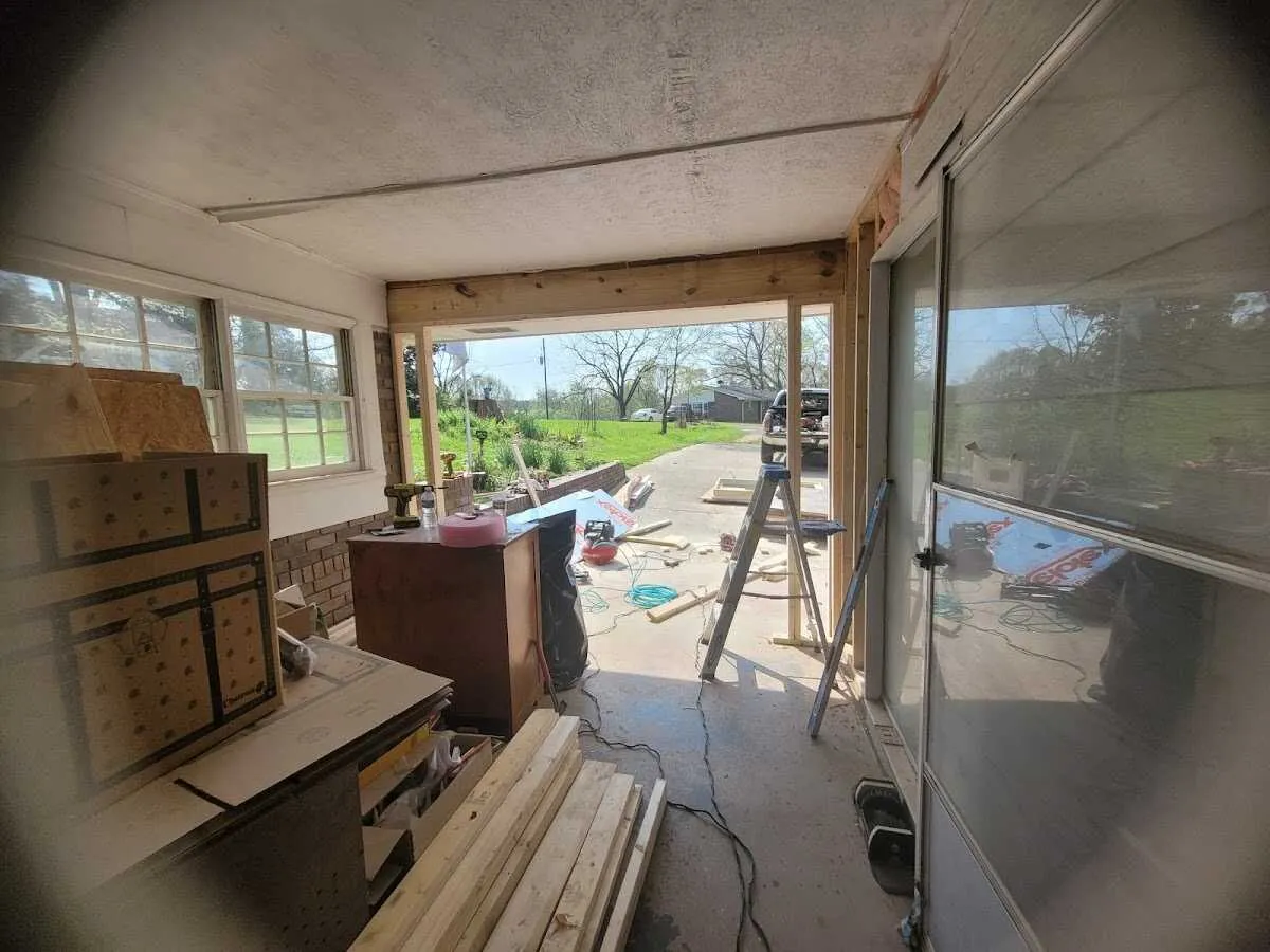 Air movers and dehumidifier for Drying & Dehumidification in Pensacola Station